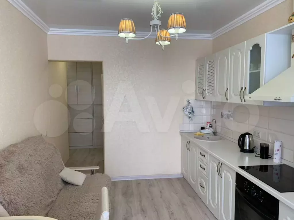 2-к. квартира, 56 м, 7/16 эт. - Фото 1