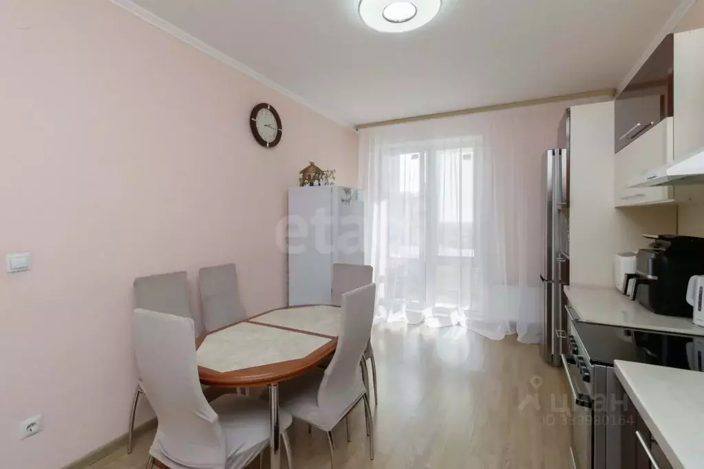 3-к кв. Тюменская область, Тюмень ул. Николая Зелинского, 19 (72.9 м) - Фото 1