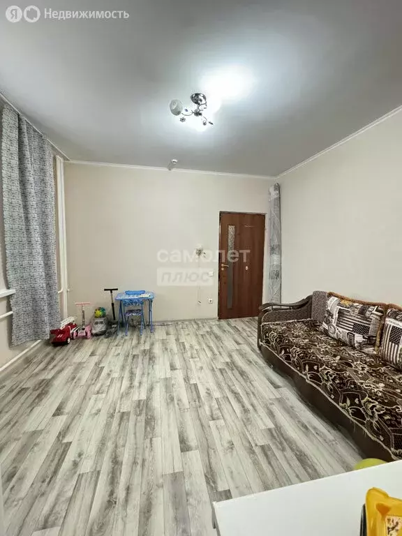 1-комнатная квартира: Астрахань, микрорайон имени Бабаевского, ... - Фото 0