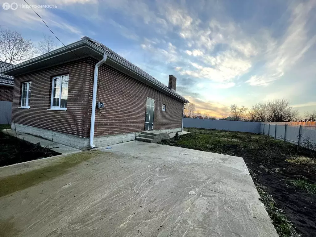 Дом в Динской район, станица Новотитаровская (90 м) - Фото 2