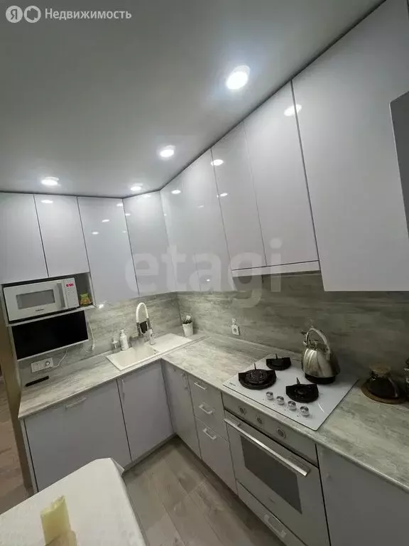 3-комнатная квартира: Усинск, улица Ленина, 11 (60.5 м) - Фото 2