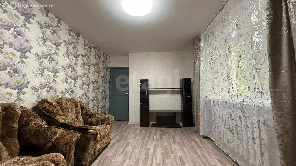 2-комнатная квартира: Бирск, улица 8 Марта, 16В (41.7 м) - Фото 1