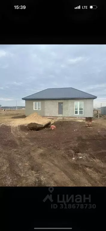 Дом в Саратовская область, Энгельсский район, Красноярское ... - Фото 0
