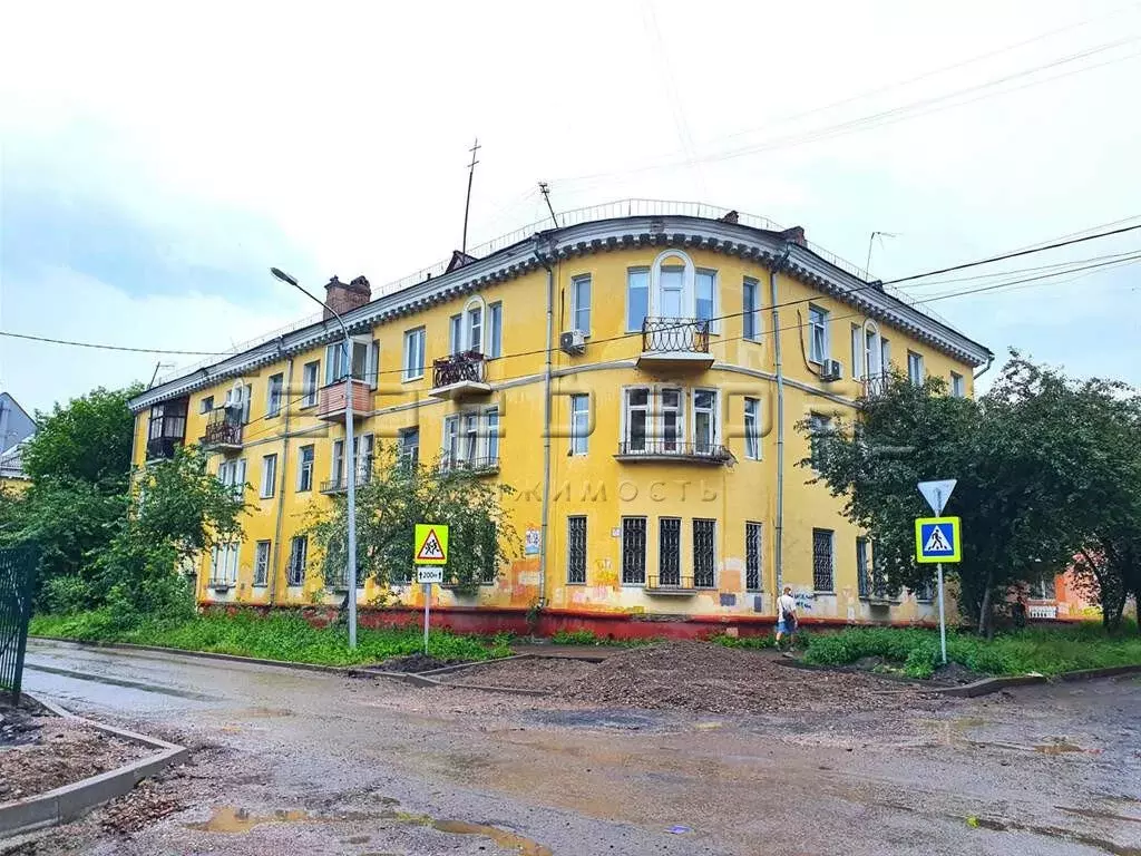3-комнатная квартира: Красноярск, улица Баумана, 12 (88 м) - Фото 1