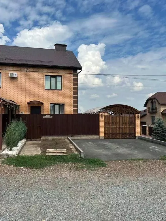 Таунхаус в Оренбургская область, Оренбург Ростоши мкр, ул. Римская, ... - Фото 1