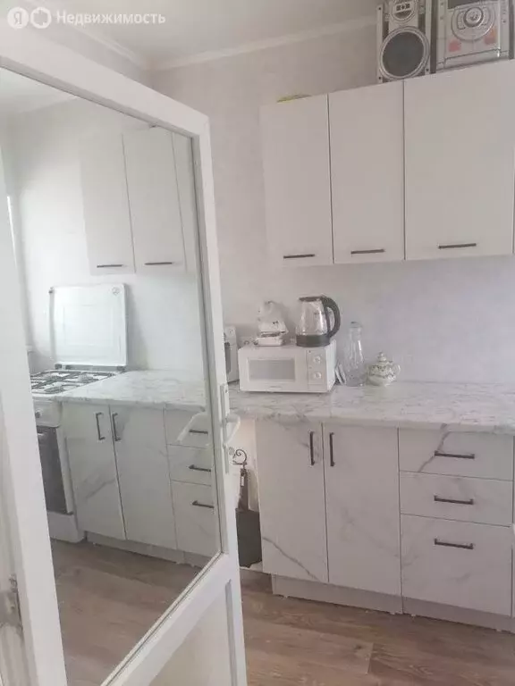 2-комнатная квартира: Симферополь, Эстонская улица, 15 (72.5 м) - Фото 1