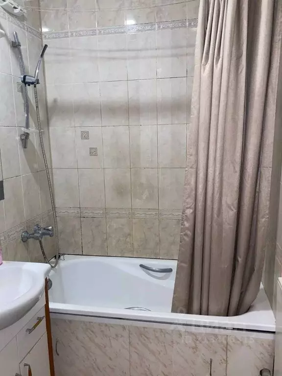 Комната Нижегородская область, Нижний Новгород ул. Крылова, 4 (8.0 м) - Фото 2