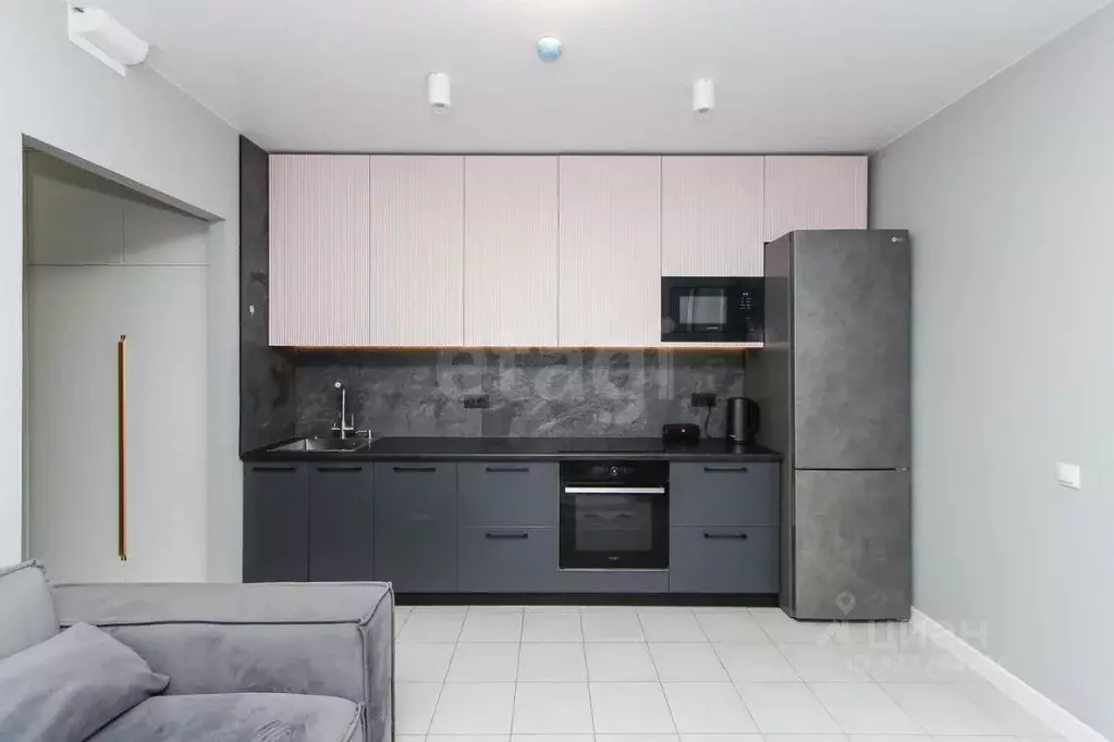 2-к кв. Тюменская область, Тюмень Полевая ул., 117к2 (55.4 м) - Фото 1