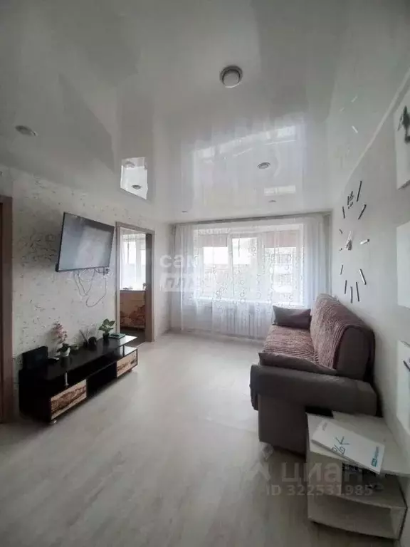 4-к кв. Свердловская область, Артемовский ул. Дзержинского, 2В (61.8 ... - Фото 2