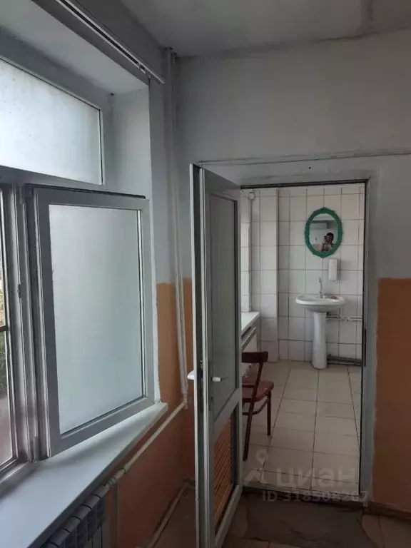 Помещение свободного назначения в Краснодарский край, Ейск ул. ... - Фото 1