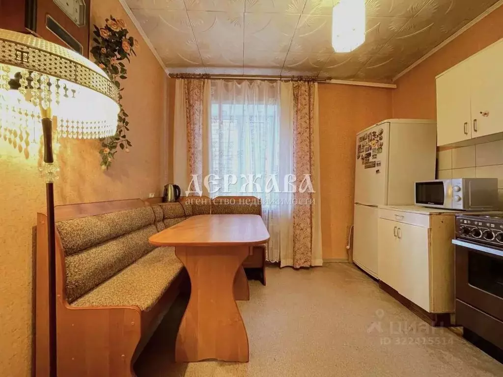 2-к кв. Белгородская область, Старый Оскол ул. Свободы, 19 (64.5 м) - Фото 1