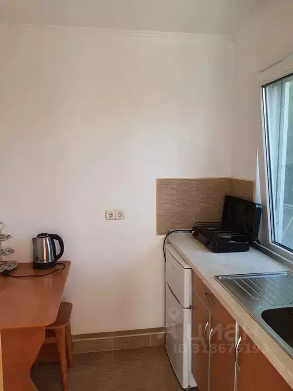 Дом в Крым, Алушта ул. Сергеева-Ценского, 17 (30 м) - Фото 1