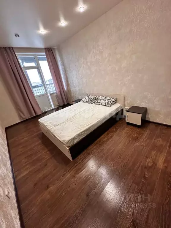 2-к кв. Новосибирская область, Новосибирск Линейная ул., 53 (82.0 м) - Фото 0