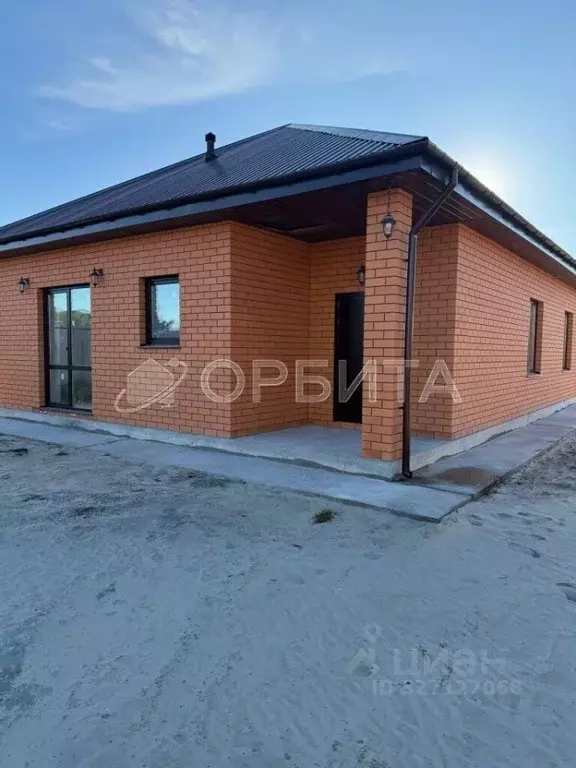 Дом в Тюменская область, Тюменский муниципальный округ, с. Мальково ... - Фото 1