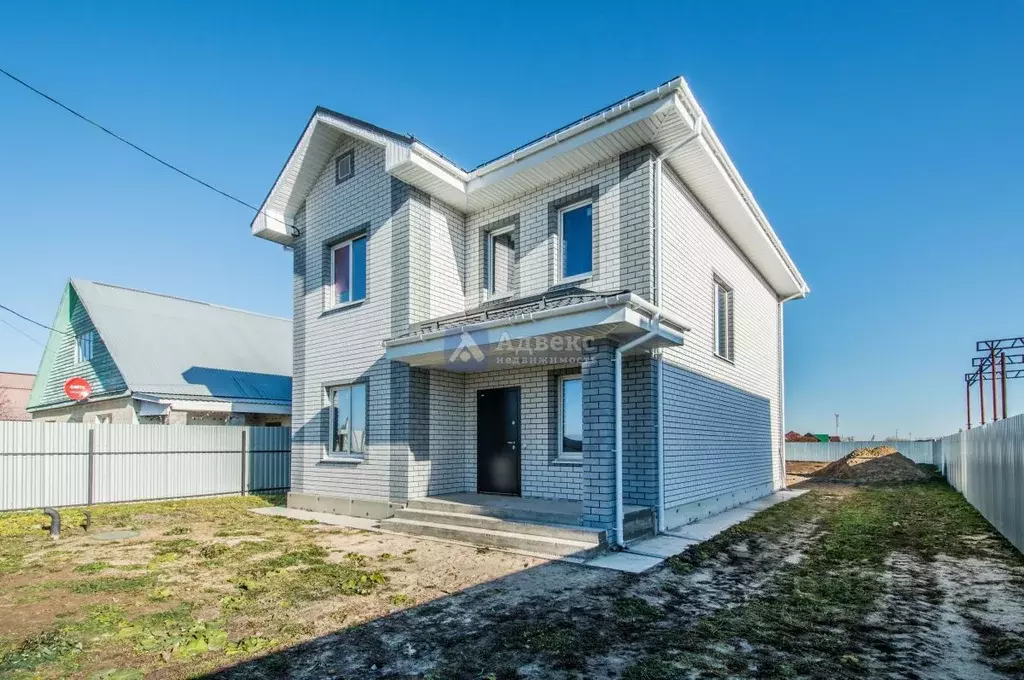 Дом в Тюменская область, Тюменский район, с. Чикча ул. Строителей, 59 ... - Фото 1