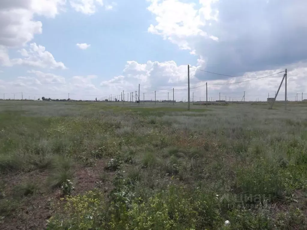 Участок в Волгоградская область, Волжский пос. Краснооктябрьский, ул. ... - Фото 1