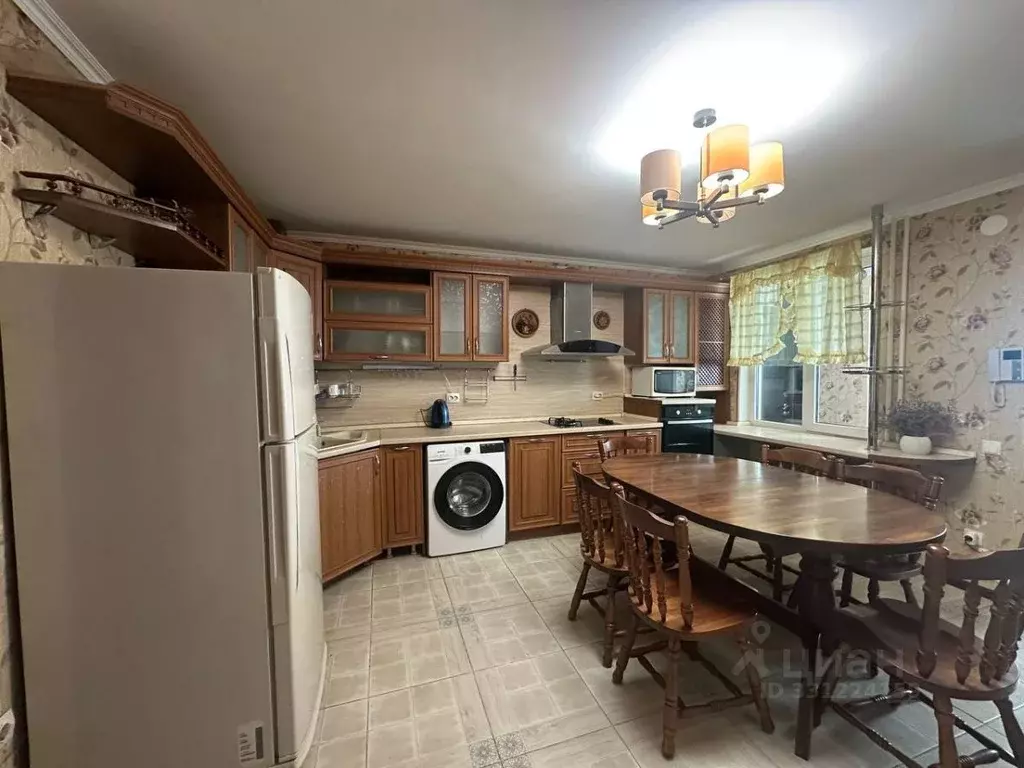 3-к кв. Крым, Феодосия ул. Володарского, 15А (79.9 м) - Фото 2