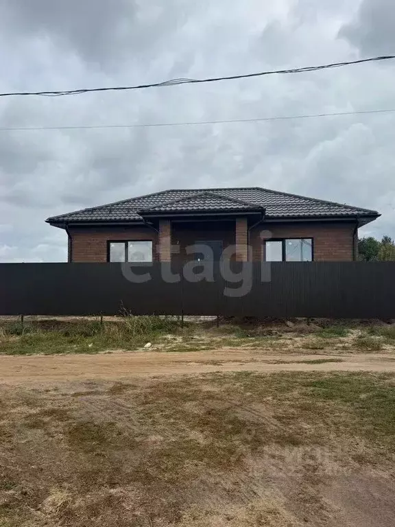 Дом в Воронежская область, Рамонский район, с. Новоживотинное ... - Фото 1