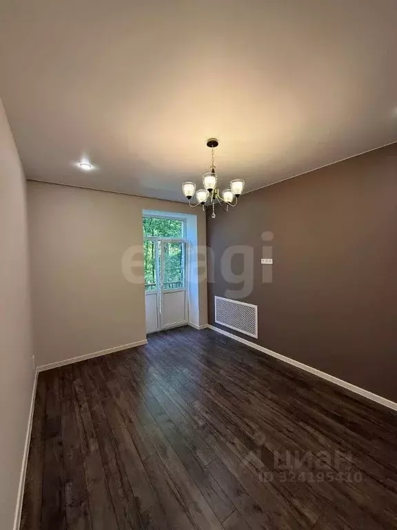 3-к кв. Псковская область, Великие Луки Нелидовская ул., 3 (62.0 м) - Фото 1