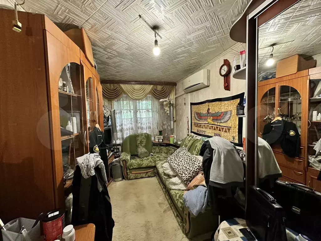 Комната 13,3 м в 7-к., 1/3 эт. - Фото 0