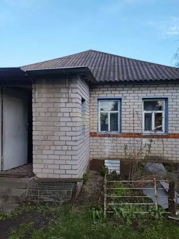 Дом в Белгородская область, Старооскольский городской округ, с. ... - Фото 1