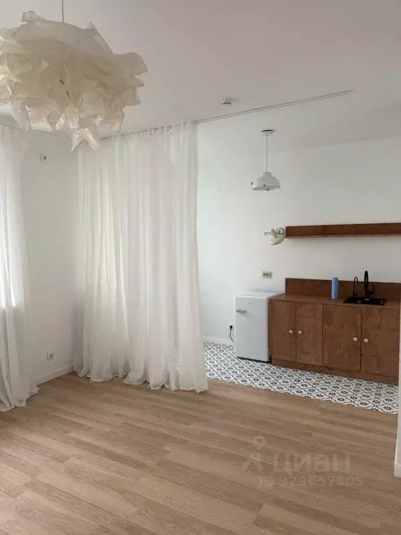 2-к кв. Свердловская область, Екатеринбург ул. Репина, 77 (66.0 м) - Фото 2