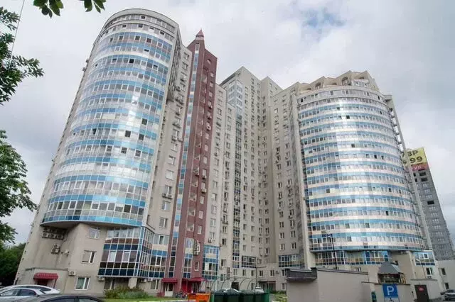 3-к. квартира, 140 м, 15/25 эт. - Фото 0