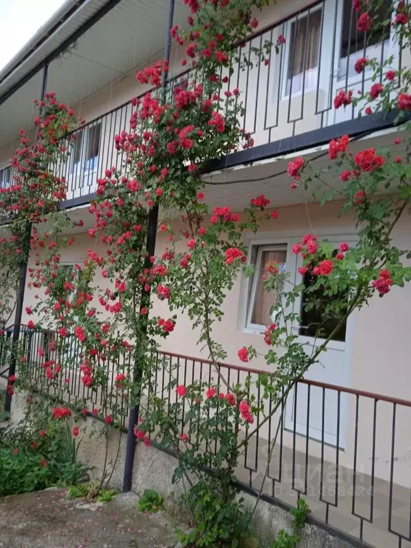 Дом в Крым, Алушта ул. Саранчева (376 м) - Фото 1