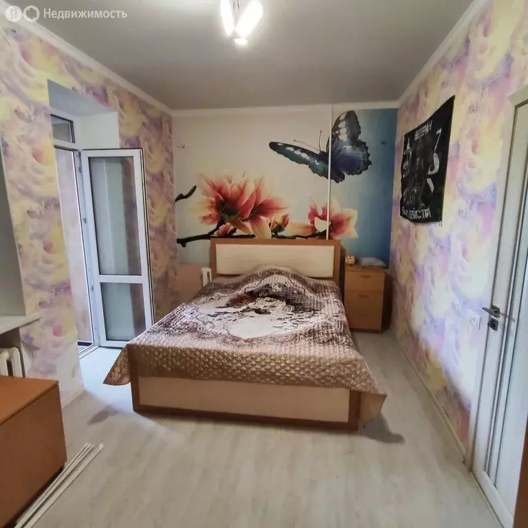 3-комнатная квартира: Каменск-Шахтинский, Заводская улица (64 м) - Фото 1