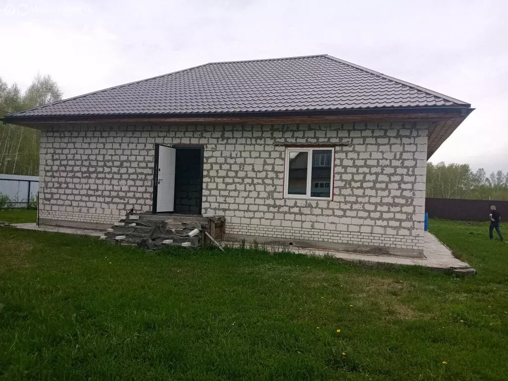 Дом в Курганская область, Кетовский муниципальный округ, деревня ... - Фото 1