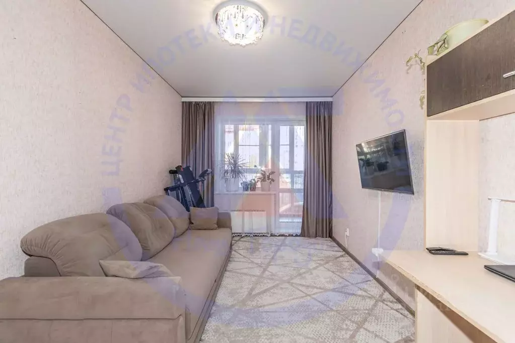 3-к кв. Курганская область, Курган Заозерный жилрайон, 16-й мкр, 10 ... - Фото 1