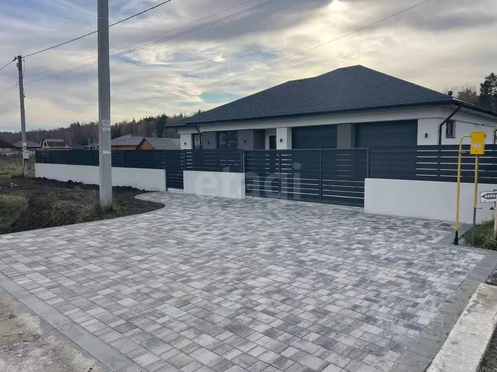 Дом в Тюменская область, Тюменский муниципальный округ, д. Ушакова ул. ... - Фото 1