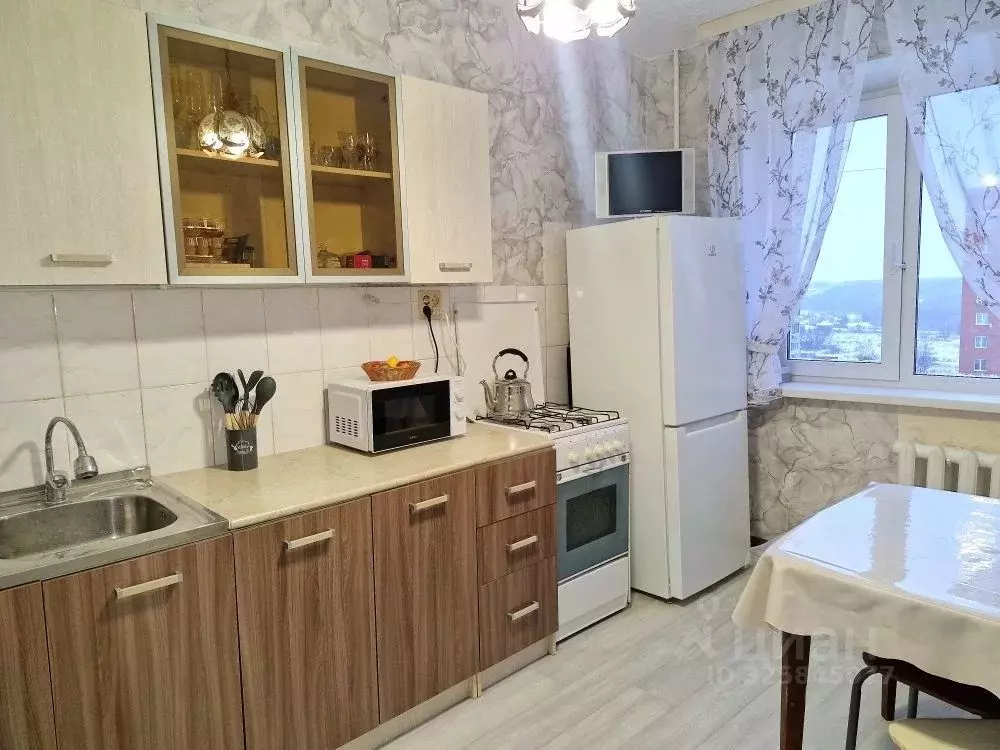 3-к кв. Тульская область, Новомосковск ул. Генерала Белова, 12 (66.4 ... - Фото 1