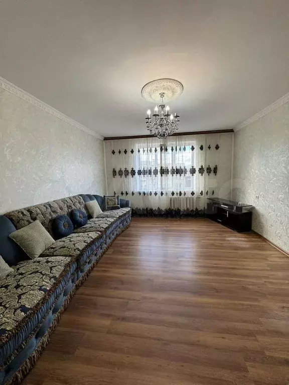 3-к. квартира, 85 м, 9/9 эт. - Фото 0