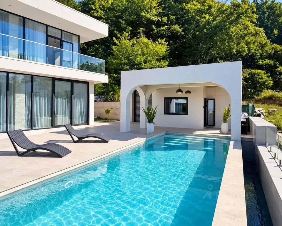 Дом в Краснодарский край, Сочи ул. Ручей Видный, 88В/2 (270 м) - Фото 1