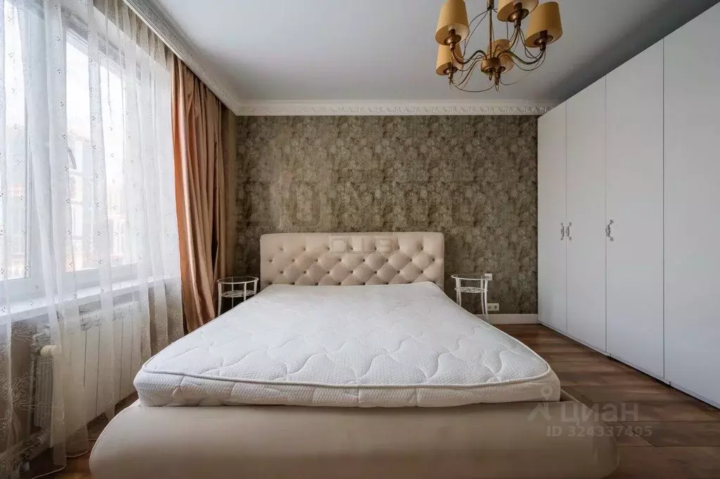 3-к кв. Свердловская область, Екатеринбург ул. Татищева, 49 (89.7 м) - Фото 2