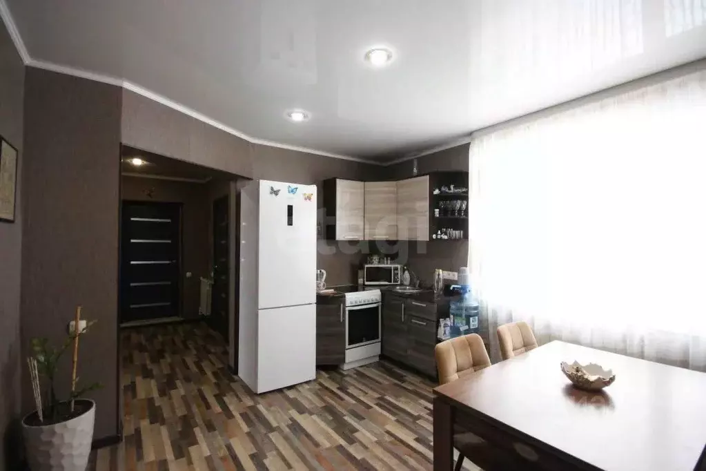 Дом в Ямало-Ненецкий АО, Новый Уренгой проезд Ялтинский, 39 (59 м) - Фото 1