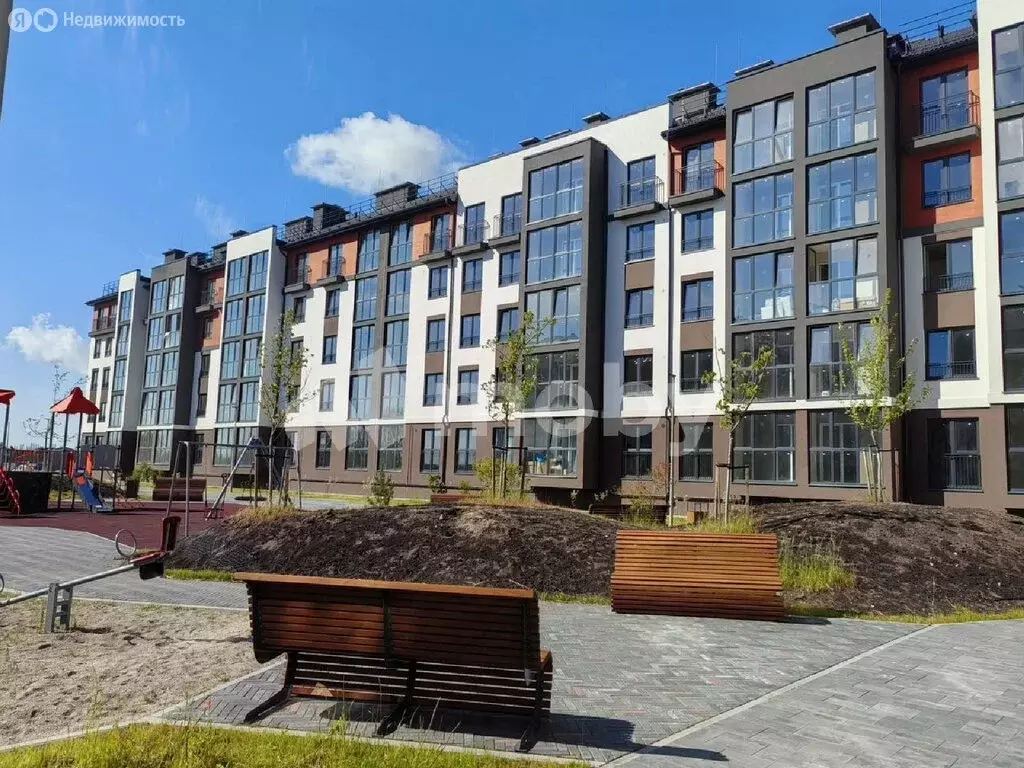 2-комнатная квартира: Гурьевск, Лазурная улица, 18 (63.5 м) - Фото 1