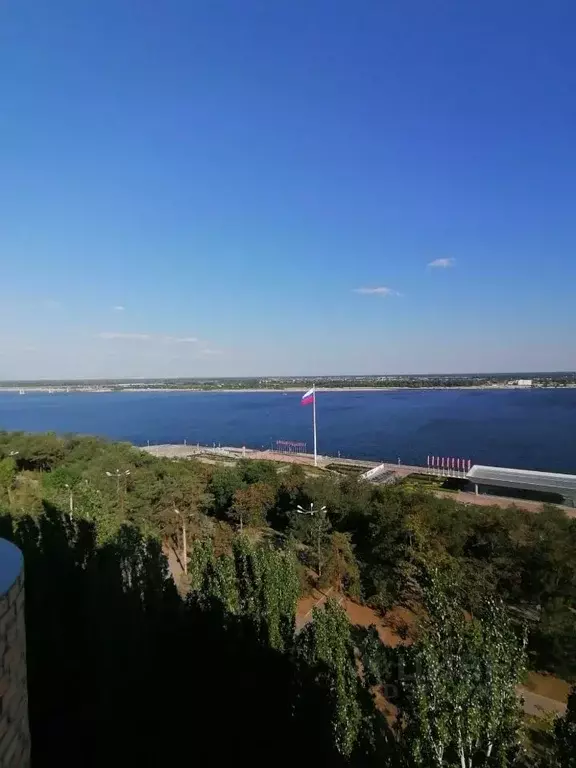 3-к кв. Волгоградская область, Волгоград ул. Маршала Чуйкова, 37 ... - Фото 1