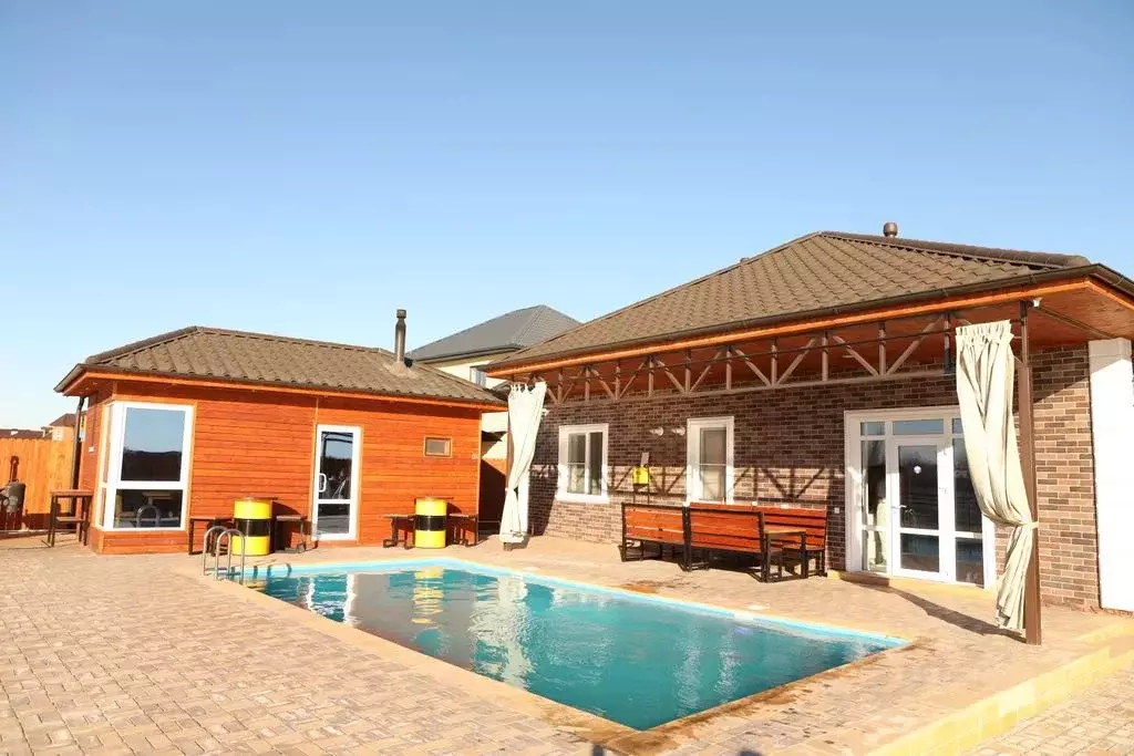 Дом в Астраханская область, Приволжский район, с. Яманцуг ул. ... - Фото 1