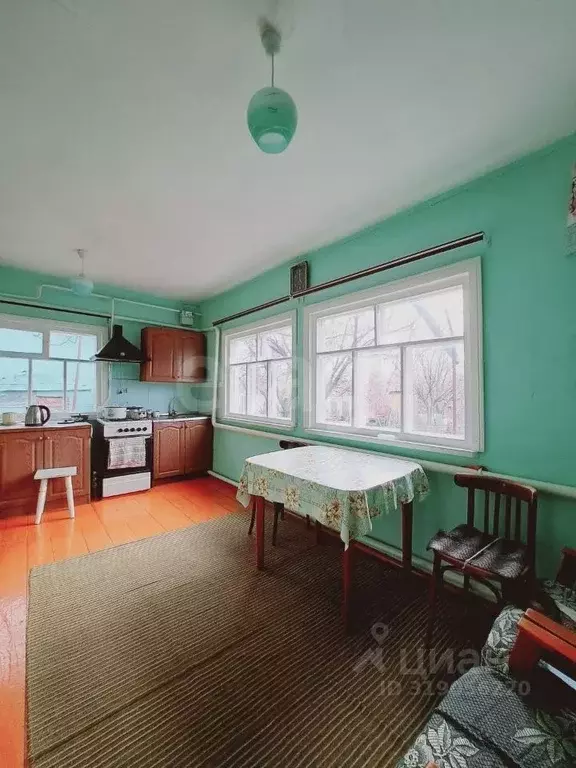 Дом в Саратовская область, Балашов Еланская ул., 32 (75 м) - Фото 0