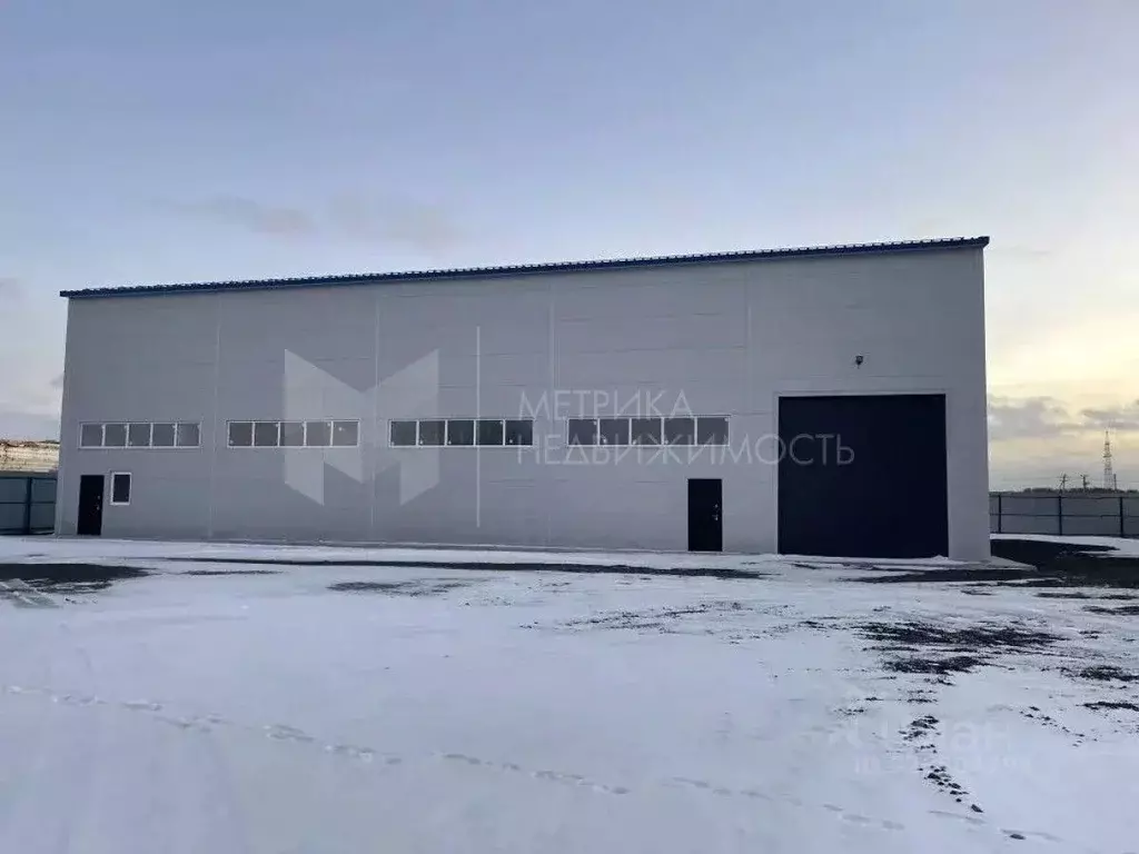 Помещение свободного назначения в Тюменская область, Тюмень 412 (763 ... - Фото 1