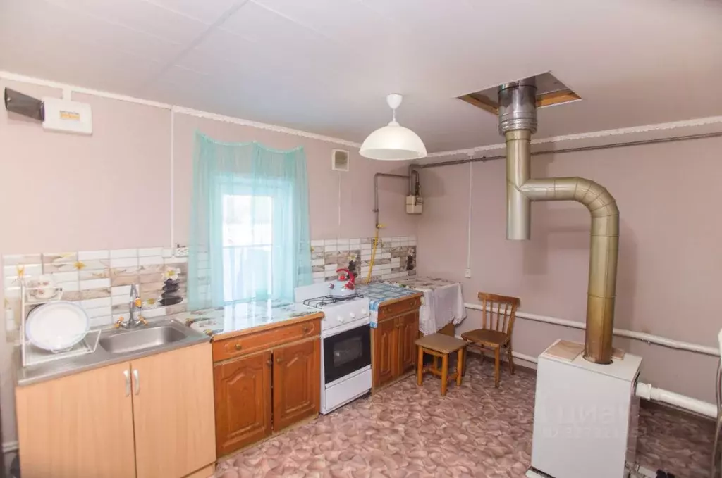 Дом в Волгоградская область, Ленинский район, с. Царев ул. Матросова, ... - Фото 1