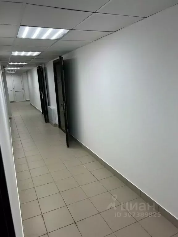 Помещение свободного назначения в Краснодарский край, Горячий Ключ ул. ... - Фото 0
