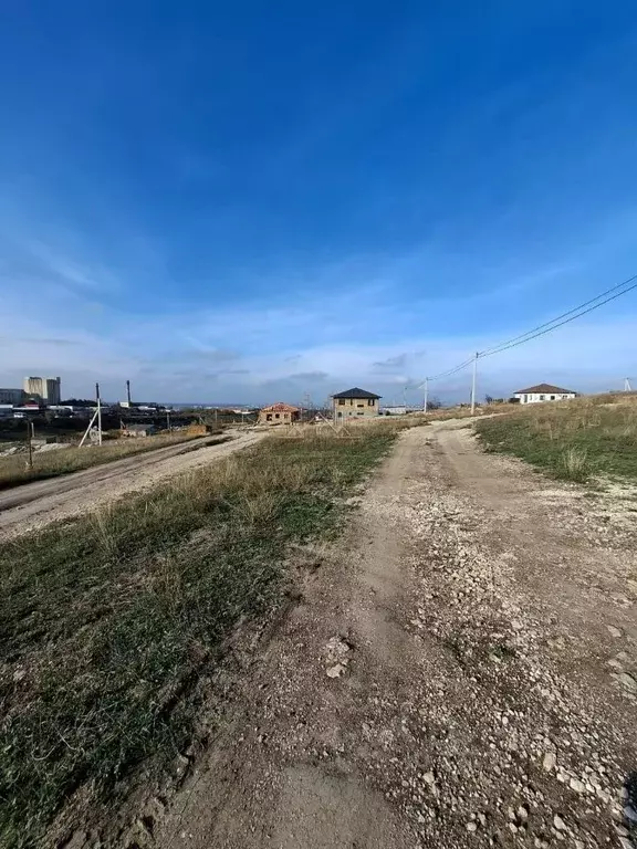 Участок в Крым, Симферополь ул. Литовского полка (6.0 сот.) - Фото 1