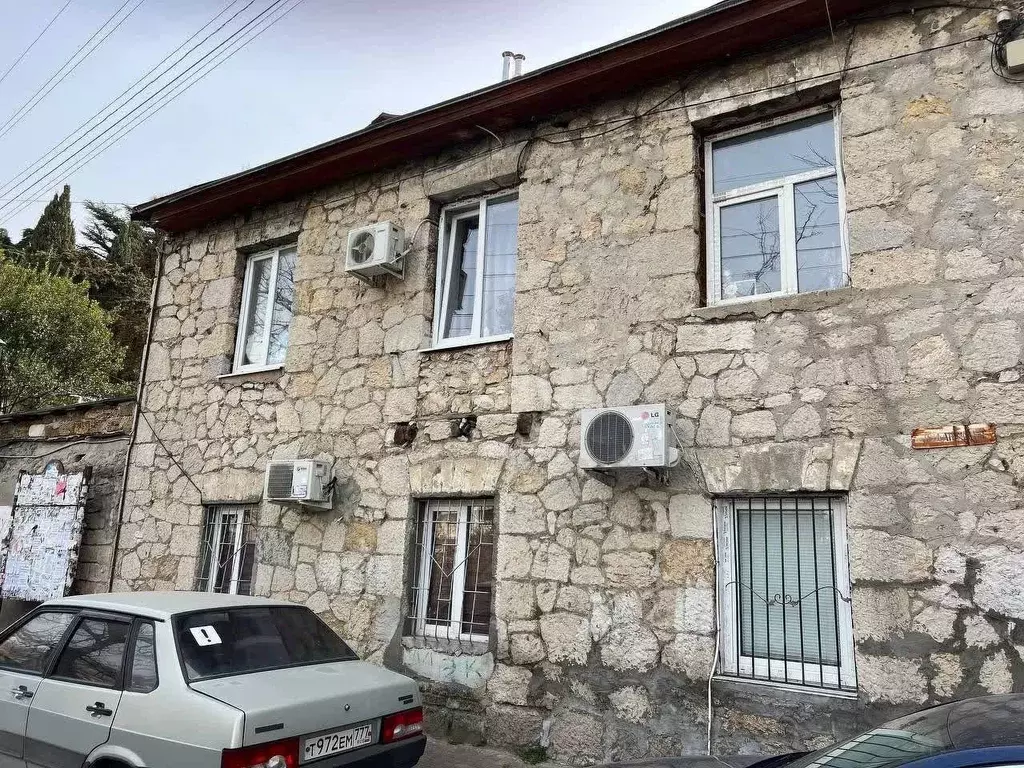 2-к кв. Крым, Ялта ул. Руданского, 9 (31.4 м) - Фото 0