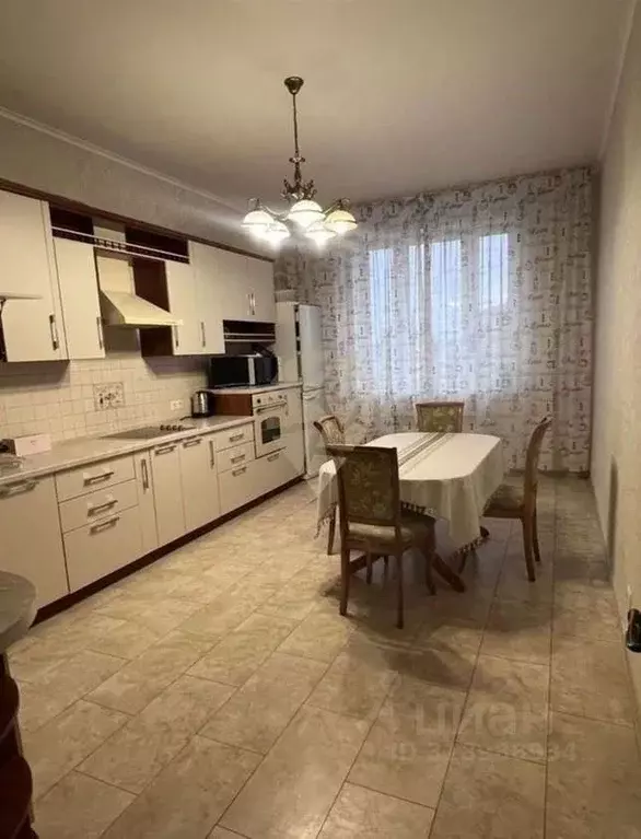2-к кв. Белгородская область, Старый Оскол Степной мкр, 13 (87.0 м) - Фото 0