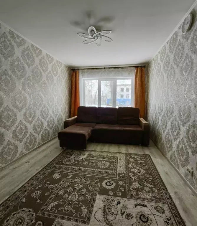 2-к кв. Омская область, Омск ул. Завертяева, 31 (44.7 м) - Фото 2