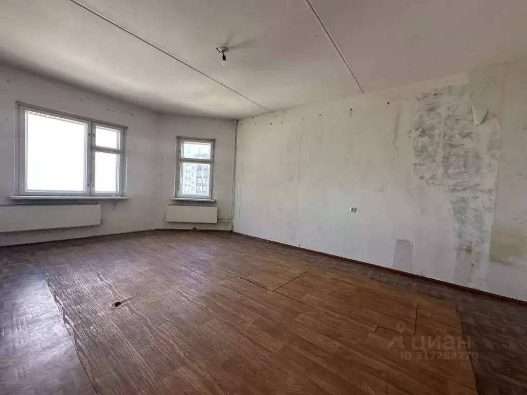 2-к кв. Псковская область, Псков ул. Ижорского Батальона, 45 (63.6 м) - Фото 0