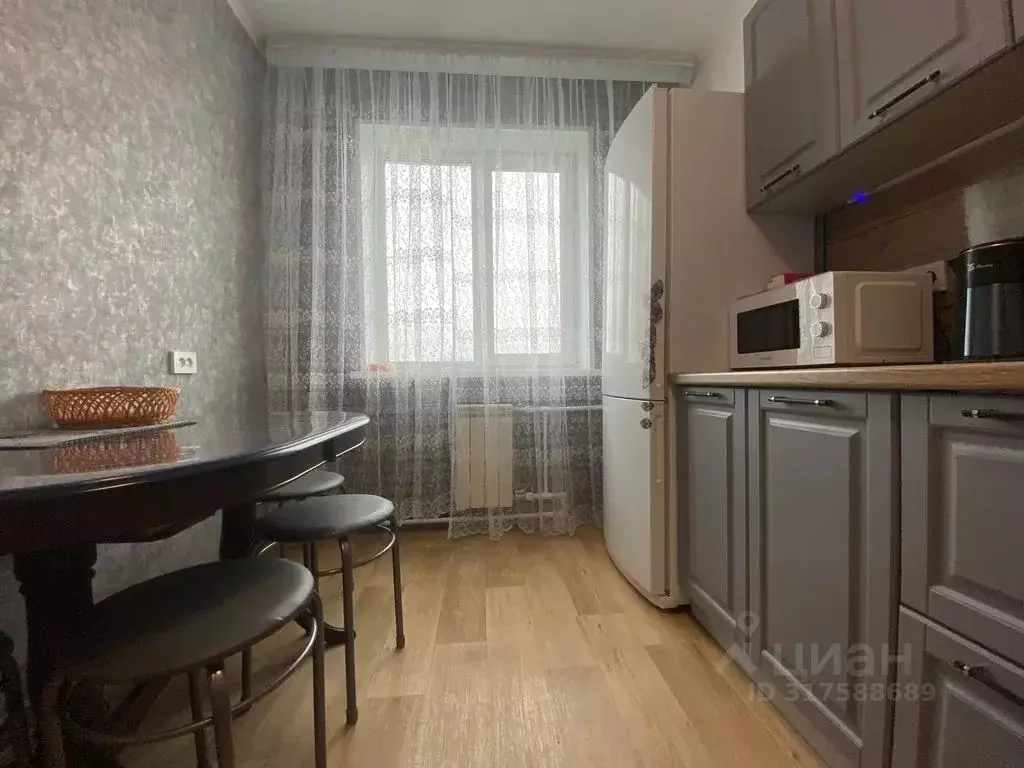 2-к кв. Приморский край, Владивосток ул. Надибаидзе, 17 (52.0 м) - Фото 0